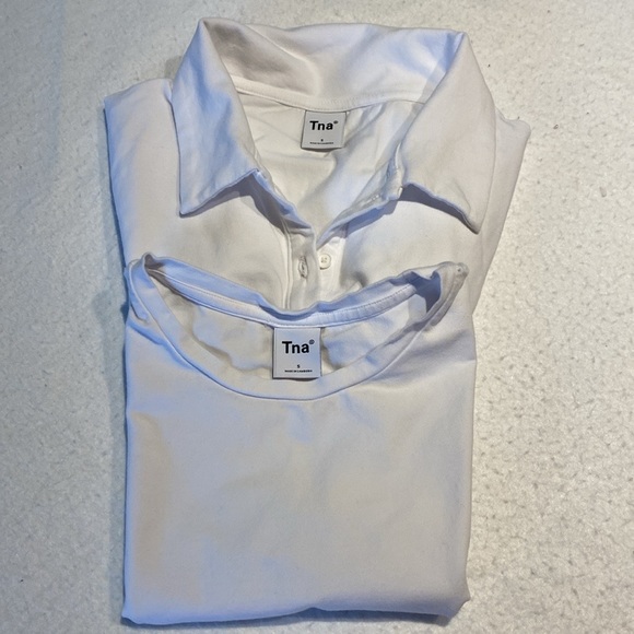 2 X TNA CROPPED WHITE TEE and WHITE CROPPED COLLARD SHIRT SIZE S . - Picture 14 of 14